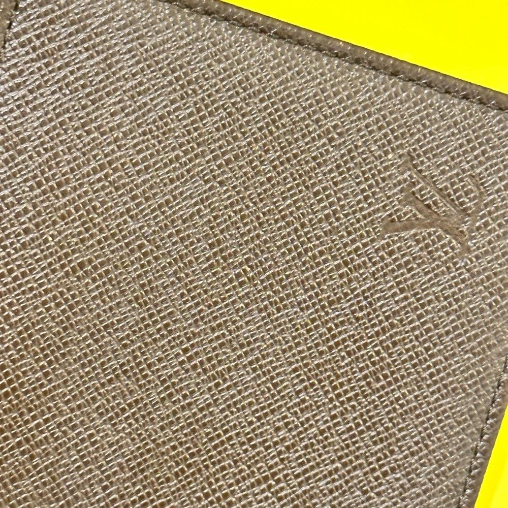 Louis Vuitton Textured Note Book cover - Picture 3 of 12